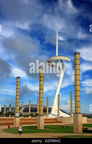 La tour de télécommunications de Montjuic (aussi connu sous le nom de "Tour Calatrava') dans l'Anneau olympique de Barcelone, Catalogne, Espagne Banque D'Images