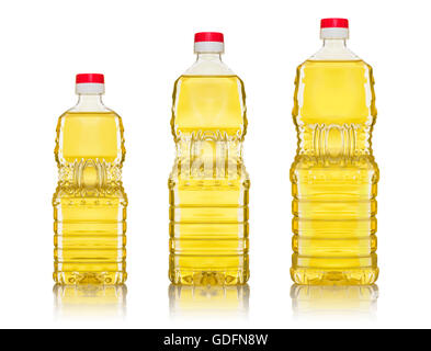 Trois bouteilles d'huile de cuisson isolé sur fond blanc transparent Banque D'Images