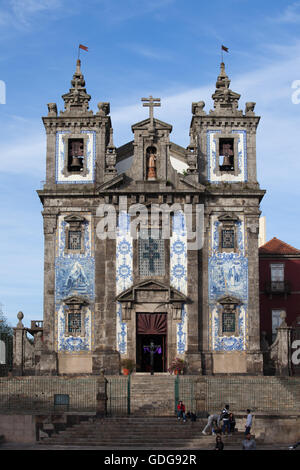 Eglise de Saint Ildefonse (Igreja de Santo Ildefonso) à Porto, Porto, Portugal, de style baroque l'architecture du 18e siècle. Banque D'Images