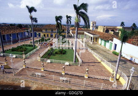 Le centre-ville de la vieille ville du village de la Trinité-sur Cuba dans la mer des Caraïbes. Banque D'Images