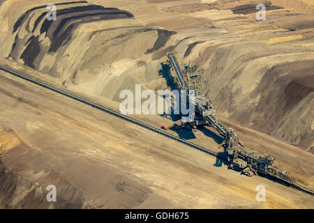 Vue aérienne, le charbon, l'excavateur Garzweiler mine de charbon, Grevenbroich, Bas-rhin, Rhénanie du Nord-Westphalie, Allemagne Banque D'Images