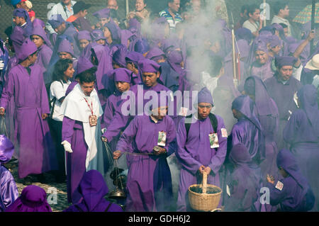 Semaine sainte Procession, Antigua, Guatemala, Amérique Centrale Banque D'Images