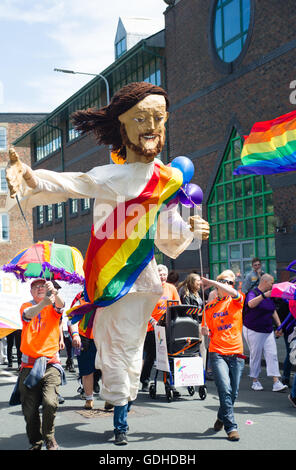 Hull, Royaume-Uni. 16 juillet, 2016. La Marche pour Jésus né de cette façon. la liberté à Blackpool église hull pride Crédit : Paul/Saripo Alamy Live News Banque D'Images