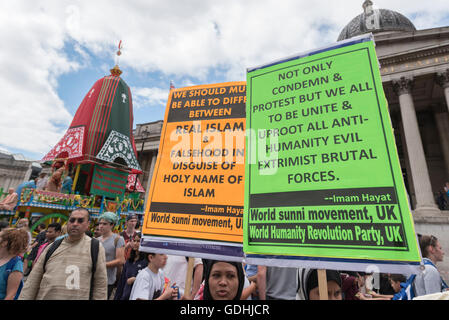 Londres, Royaume-Uni. 17 juillet 2016. Les membres de l'Organisation mondiale du mouvement sunnite se rassembler à Trafalgar Square pour protester contre les atrocités commises par les islamistes. Crédit : Stephen Chung / Alamy Live News Banque D'Images