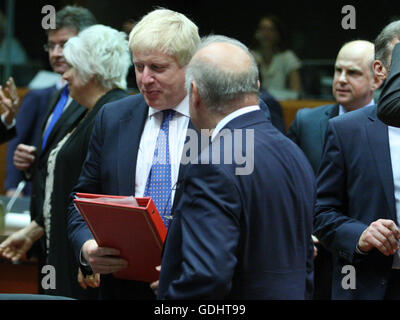 Bruxelles, Belgique. 18 juillet, 2016. Boris Johnson au cours de la table ronde à l'Conceil. Credit : Leonardo Hugo Cavallo/Alamy Live News