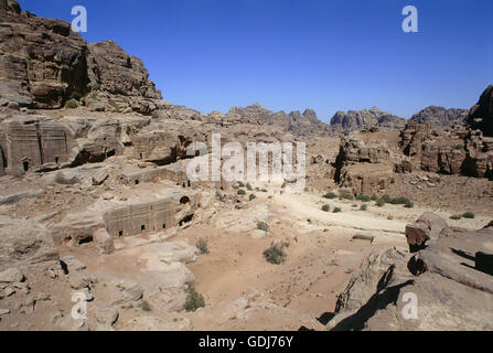 Géographie / voyages, Jordanie, Petra, une vue sur la ville / paysages urbains, Additional-Rights Clearance-Info, tombes--Not-Available Banque D'Images