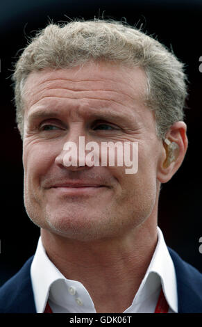 David Coulthard de Channel 4 présente une formule de couverture au cours de Silverstone le Grand Prix de Grande-Bretagne Banque D'Images