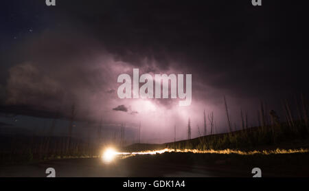 Plus de Tower Creek Orage Foudre Yellowstone National Park Banque D'Images