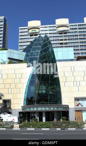 Un tir de l'extérieur du centre commercial Burjuman, DUBAÏ, ÉMIRATS ARABES UNIS. Banque D'Images