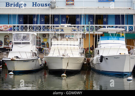 Les Petites Antilles La Barbade paroisse Saint Michael West indies capitale Bridgetown Careenage Marina Boat yaught harbour yacht vente Banque D'Images