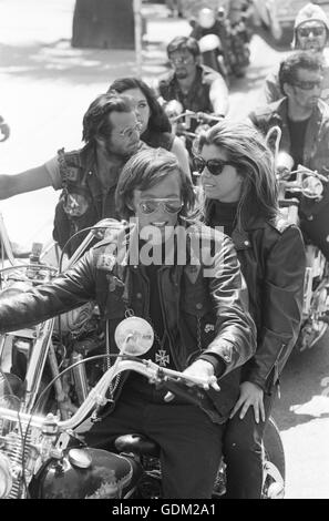 Peter Fonda et Nancy Sinatra dans Ninja Banque D'Images