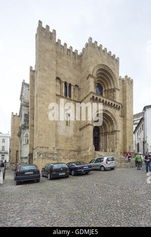 Vieille Cathédrale (Sé Velha) dans la vieille ville de Coimbra, vieille ville de Coimbra, Coimbra, Coimbra, Portugal, Europe, voyage, Banque D'Images