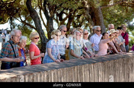 Voyages de groupe sur le château de São Jorge à Lisbonne, Lisbonne, Portugal, Lisbonne, l'Europe, Voyage Travel Photography Banque D'Images