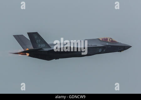 Lockheed Martin F-35A Lightning II avec afterburner Banque D'Images