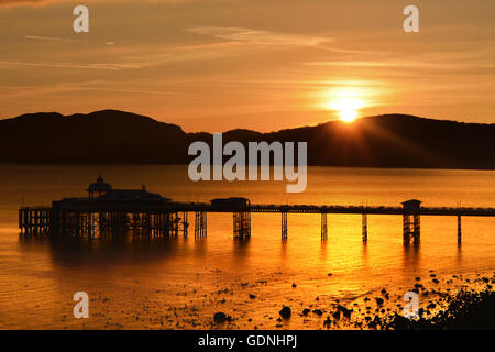 Lever tôt le matin à Llandudno, au Pays de Galles. Banque D'Images