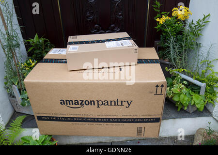 Amazon Pantry est ouvert aux membres Premier au Royaume-Uni qui paient une redevance annuelle de 79 € Banque D'Images