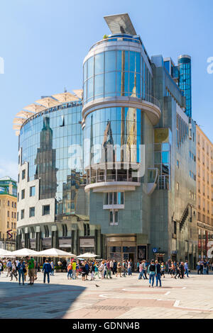 Les gens et les AHA Maison sur Stephansplatz dans le centre-ville de Vienne, Autriche Banque D'Images