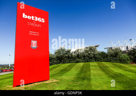 Le bet365 Stadium, terrain de l'ancien club de football de première division anglaise de Stoke City, Stoke-on-Trent, Staffordshire England UK Banque D'Images