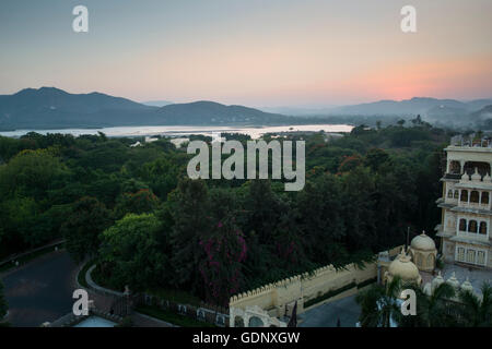 Eyriel ville vue d'Udaipur, Rajasthan, Inde Banque D'Images