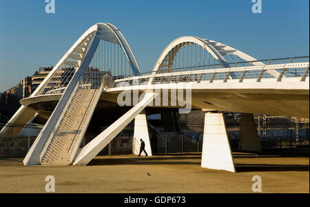 Bac de Roda bridge (architecte Santiago Calatrava), Barcelone, Espagne Banque D'Images