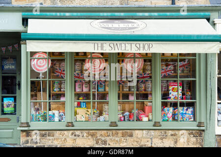 Sweet Shop à Burford. Cotswolds, Oxfordshire, Angleterre Banque D'Images