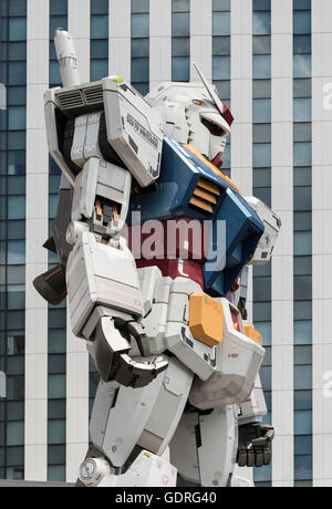 Giant robot Gundam Statue, Odaiba, Tokyo, Japon Banque D'Images