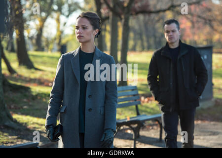 Jason Bourne est un thriller d'espionnage d'action américain réalisé par Paul Greengrass et écrit par Greengrass, Matt Damon et Christopher Rouse. C'est le cinquième film de la série film Bourne et la suite pour le film de 2007 The Bourne ultimatum. Cette photo est pour un usage éditorial uniquement et est l'auteur de la société film et/ou le photographe attribué par le film ou la société de production et ne peut être reproduite que par des publications dans le cadre de la promotion du film ci-dessus. Un crédit obligatoire pour l'entreprise de film est nécessaire. Le photographe devrait également être portés quand kno Banque D'Images