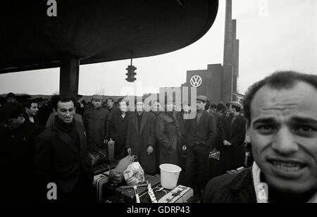 'Italienne ''Gastarbeiter'' de Wolfsburg, 1966' Banque D'Images