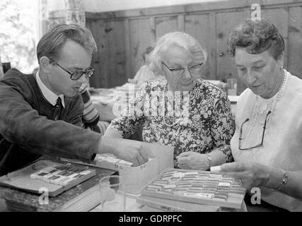 'Collectors se réunir à leurs ''Zuccurboerse'' (échange de sucre), 1977' Banque D'Images