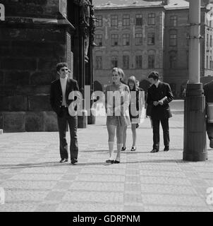 Les jeunes à Prague, 1968 Banque D'Images