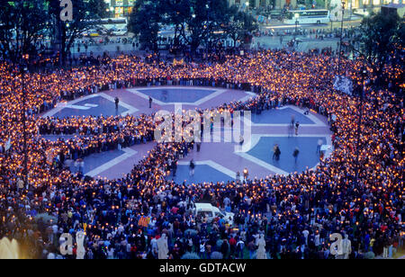 Barcelone : démonstration contre la guerre en Irak. Barcelone, avril 2003. En Cataluña Banque D'Images