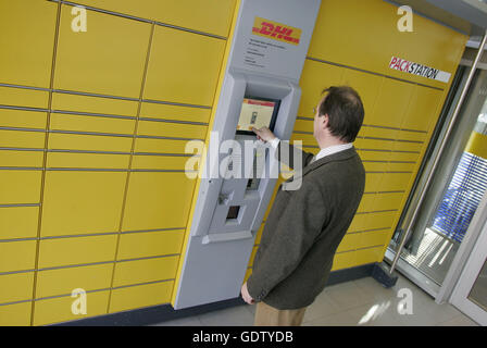DHL Packstation Banque D'Images