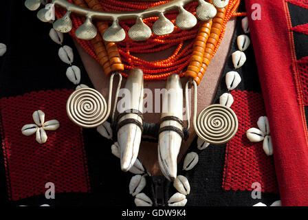 L'image de la tribu Chang Mans Bijoux chez Hornbill Festival, Nagaland, Inde Banque D'Images