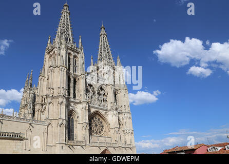 L'Espagne. Burgos. Cathédrale de Saint Mary. De style gothique. Façade de Saint Mary. Banque D'Images