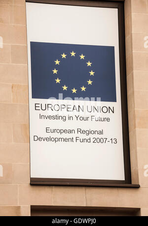 Signe de l'Union européenne sur l'immeuble de bureaux à Newcastle upon Tyne Banque D'Images