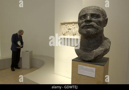 'L'exposition ''Le boxeur romain'' dans l'Altes Museum' Banque D'Images