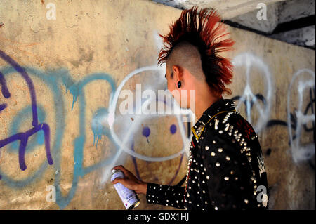 Punks à Yangon Banque D'Images