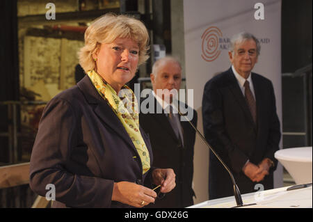 Le professeur Monika Gruetters, Daniel Barenboim et le Professeur Dr. Michael Naumann à Berlin, Allemagne, 2014 Banque D'Images