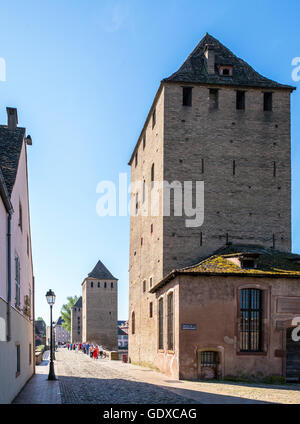 Tours du pont Ponts Couverts, La Petite France, Strasbourg, Alsace, France, Europe Banque D'Images