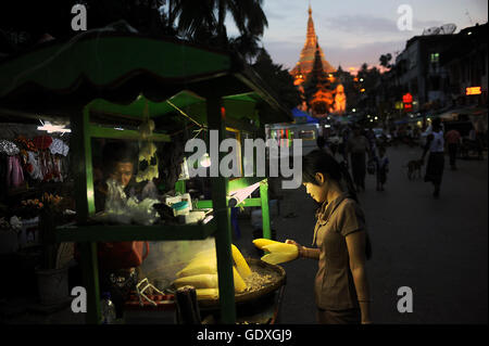 Food à Yangon Banque D'Images