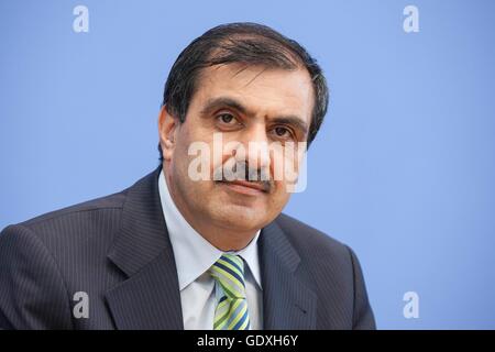 Ali Kizilkaya lors d'une conférence de presse à Berlin, Allemagne, 2014 Banque D'Images
