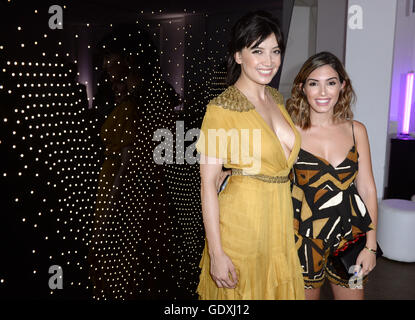 Daisy Lowe et Tala Samman assistant à un dîner VIP à Londres pour célébrer l'ouverture de W Hotel Dubaï. ASSOCIATION DE PRESSE Photo. Photo date : mercredi 20 juillet 2016. Crédit photo doit se lire : Doug Peters/PA Wire Banque D'Images