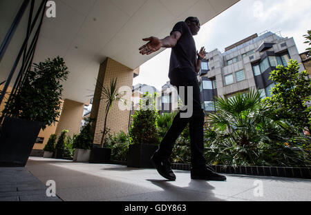 Usain Bolt pose en avant de sa conférence de presse à l'hôtel Grange Tower Bridge Hotel, Londres. ASSOCIATION DE PRESSE Photo. Photo date : Jeudi 21 Juillet, 2016. Voir l'histoire de Londres. ATHLÉTISME PA Crédit photo doit se lire : Steven Paston/PA Wire. Banque D'Images