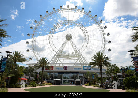 L'Œil d'Orlando une roue d'observation 400ft sur International Drive à Orlando, Floride Banque D'Images