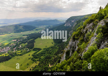 Naturpark Hohe Wand : Hohe Wand view from 'Skywalk' pour Neue Welt, Autriche, Niederösterreich, Autriche, Wiener Alpen, Alpes Banque D'Images