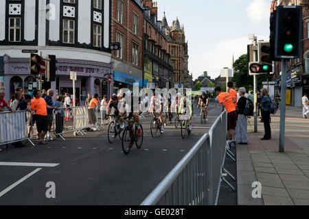 British Cycling Grand Prix, centre-ville de Sheffield Angleterre Royaume-Uni 2016 course cycliste sportive anglaise sur route Banque D'Images