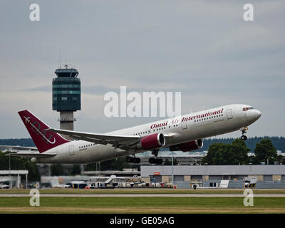 Omni Air International Boeing 767-300ER N342AX Banque D'Images