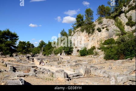 Géographie / voyages, France, Provence, Glanum, cité romaine dans le sud de Saint-Rémy-de-Provence, forum romain avec vestiges de différents temples, Additional-Rights Clearance-Info-Not-Available- Banque D'Images