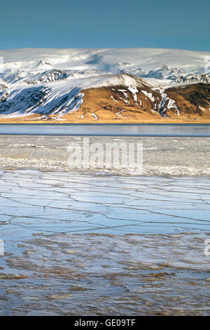 Géographie / billet, l'Islande, du sud de l'Islande, Dyrholaey, sur la glace, près de Myrdalsjökull Dyrholaos, Additional-Rights Clearance-Info-Vik-Not-Available Banque D'Images