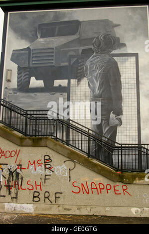 La galerie de peintures murales est constitué d'une série d'images peintes sur les murs représentant des sentiments au sujet des conflits et l'injustice Banque D'Images